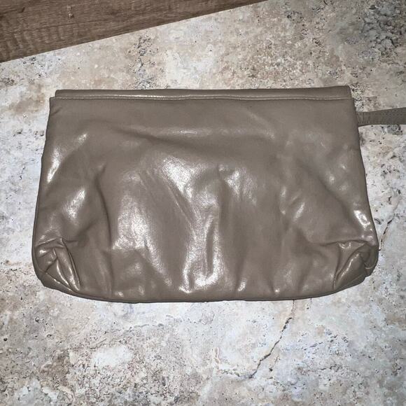 Vintage Soft Faux Leather Taupe Clutch Handbag with Snaplock Closure Wrist Purse - Picture 4 of 13